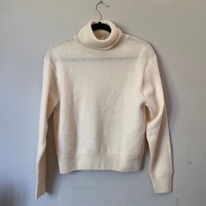 High neck sweater